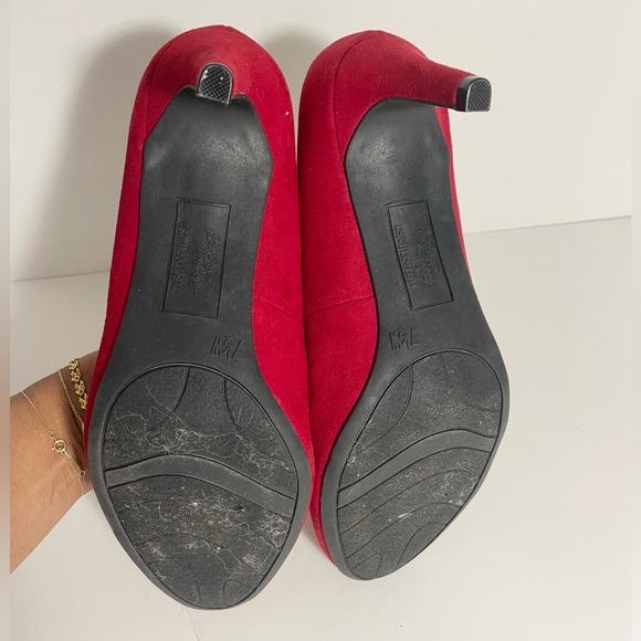 Round Toe Faux Suede Pumps! - Picture 5 of 6